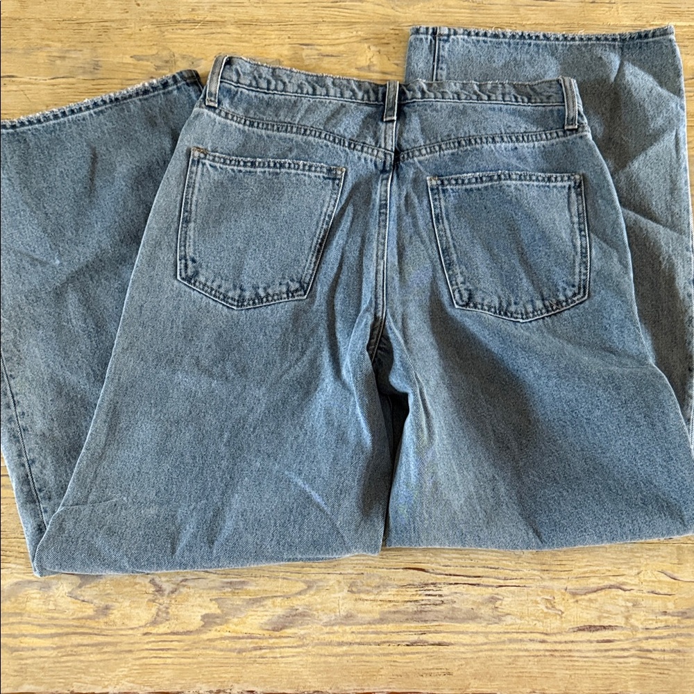 Oliver Logan Parker Mid-Rise Straight Leg Jeans - Light Blue - Picture 9 of 15
